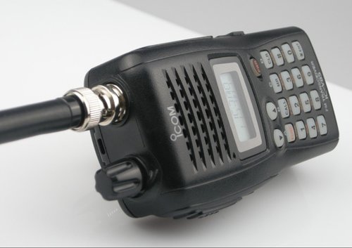 Носимая радиостанция ICOM IC-V85